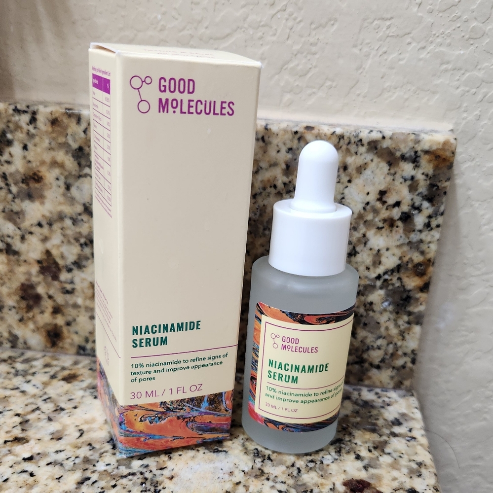 Good molecules niaciamide serum
